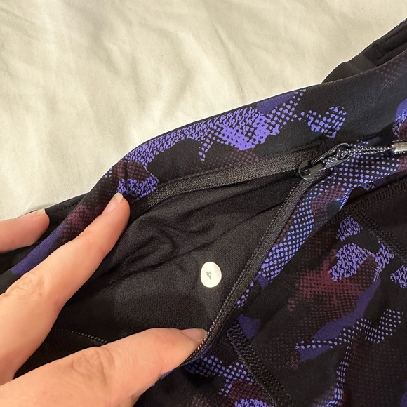 Lululemon Pace Rival Crop Hounds Camo Emperor Blue Black / Black 4 - Picture 11 of 11